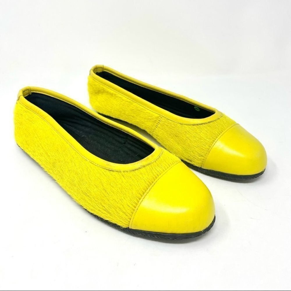 KOKUA Made in Spain Neon Yellow Calf Hair Toe Cap Ballet Flats Size 37
